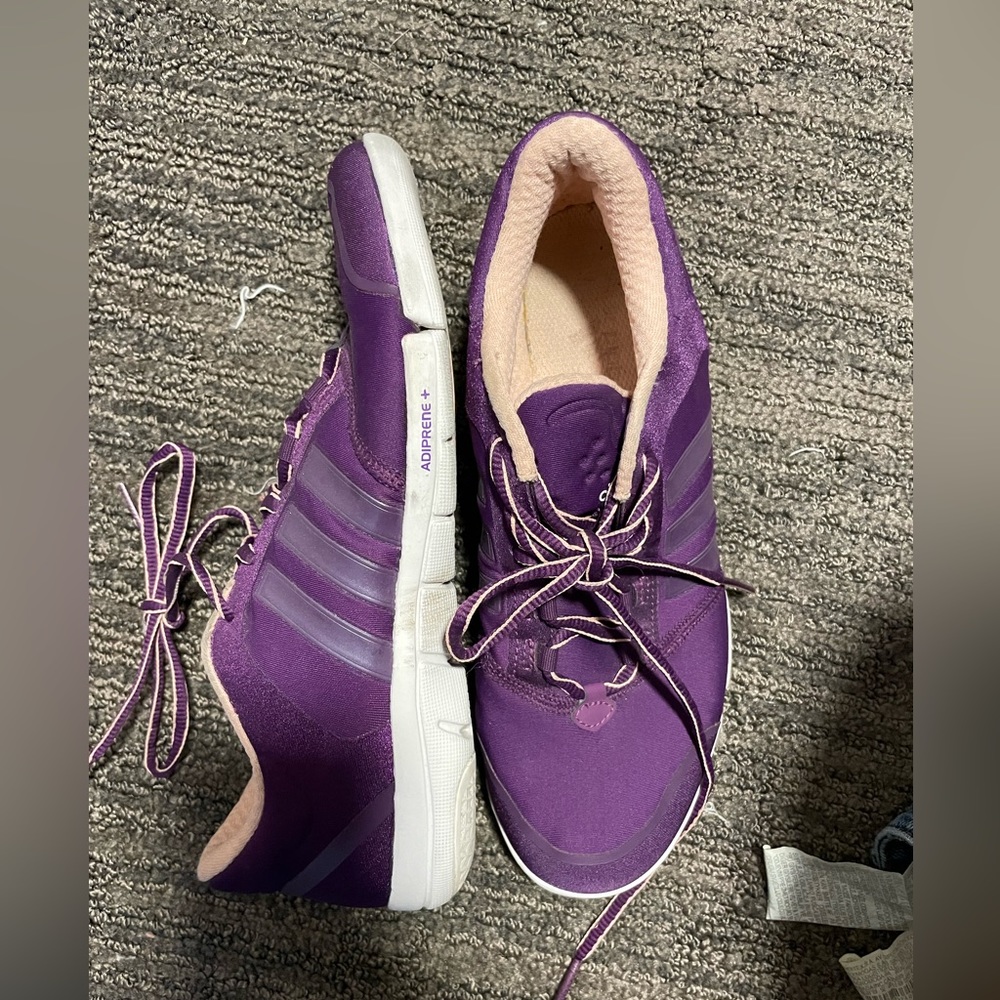 Adidas shoes - Picture 2 of 3